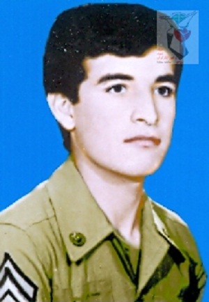 در زمزم خون خود غلطید/ شهید سروان محمدعلی کرمانی حبیب آبادی در زمزم خون خود غلطید/ شهید سروان محمدعلی کرمانی حبیب آبادی