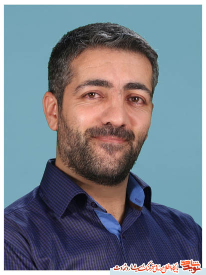 خدمت به شهدا برایم برکت دارد/هنرمندان هنر خود را مزین به نام شهدا کنند خدمت به شهدا برایم برکت دارد/هنرمندان هنر خود را مزین به نام شهدا کنند