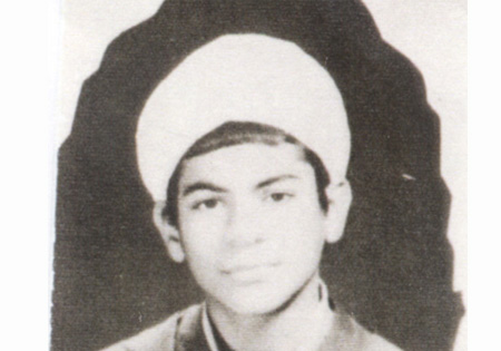 طلبه شهیدی که در ماه رمضان متولد و در ماه رمضان به شهادت رسید طلبه شهیدی که در ماه رمضان متولد و در ماه رمضان به شهادت رسید