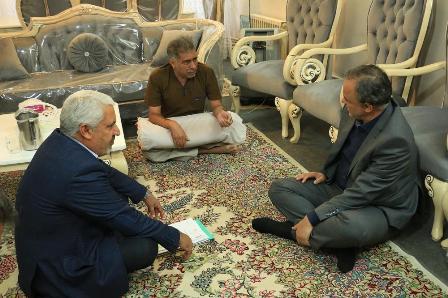 شهدا، جانبازان و ایثارگران آموزگاران درس صبر، فداکاری و ایثار هستند شهدا، جانبازان و ایثارگران آموزگاران درس صبر، فداکاری و ایثار هستند