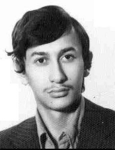 کاش پسرم را در لحظه دستگيري شهيد ميکردند! کاش پسرم را در لحظه دستگيري شهيد ميکردند!