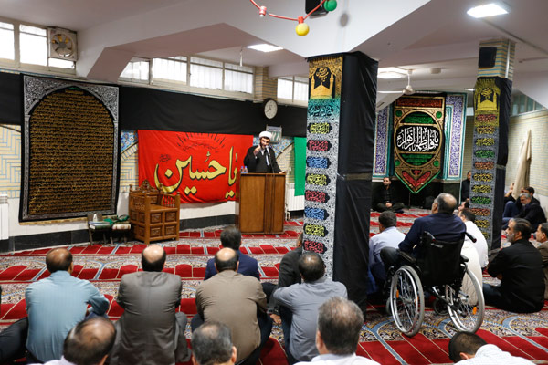 باید بر اساس استراتژی رقابت در جهت حفظ مرجعیت فرهنگی بنیاد شهید حرکت کنیم باید بر اساس استراتژی رقابت در جهت حفظ مرجعیت فرهنگی بنیاد شهید حرکت کنیم