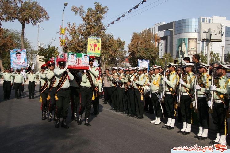 مراسم تشییع پیکر شهید حمید رحیم فر در شیروان برگزار شد مراسم تشییع پیکر شهید حمید رحیم فر در شیروان برگزار شد