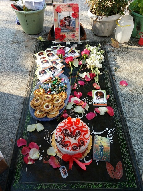 جشن تولد شهید مدافع حرم، محمودرضا بیضایی+عکس جشن تولد شهید مدافع حرم، محمودرضا بیضایی+عکس