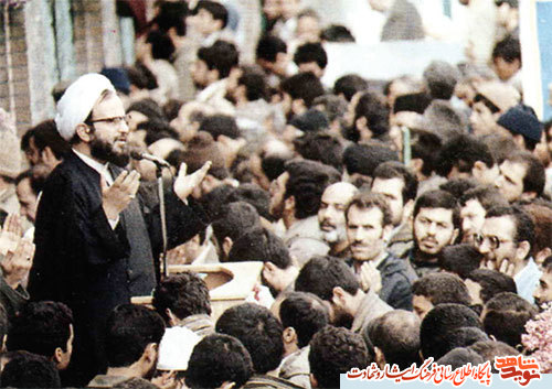 ريشه اين انقلاب را بايد در در سهاي امام پيدا کرد... ريشه اين انقلاب را بايد در در سهاي امام پيدا کرد...