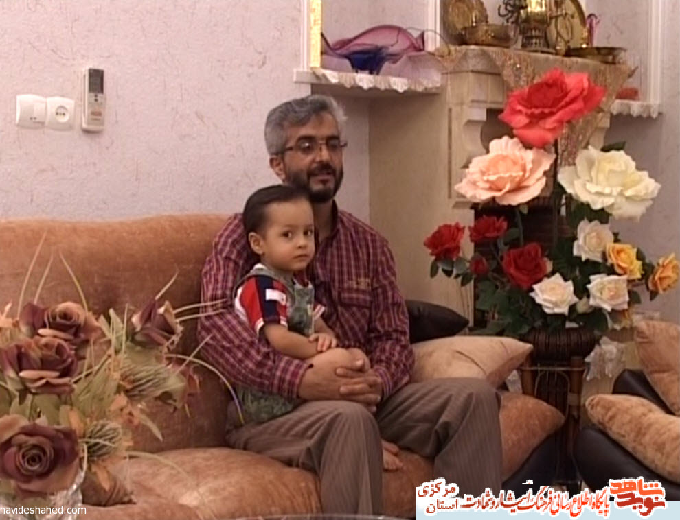 من یک دیده بانم / مصاحبه با آزاده سرافراز عباس ابراهیمی من یک دیده بانم / مصاحبه با آزاده سرافراز عباس ابراهیمی