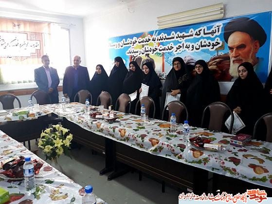 تجليل از پيشتازان قرآنى در هفته دفاع مقدس