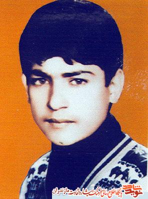 گذرى بر زندگى شهيد نوجوان محمدتقى كارگران اميرى (4 فروردین) گذرى بر زندگى شهيد نوجوان محمدتقى كارگران اميرى (4 فروردین)