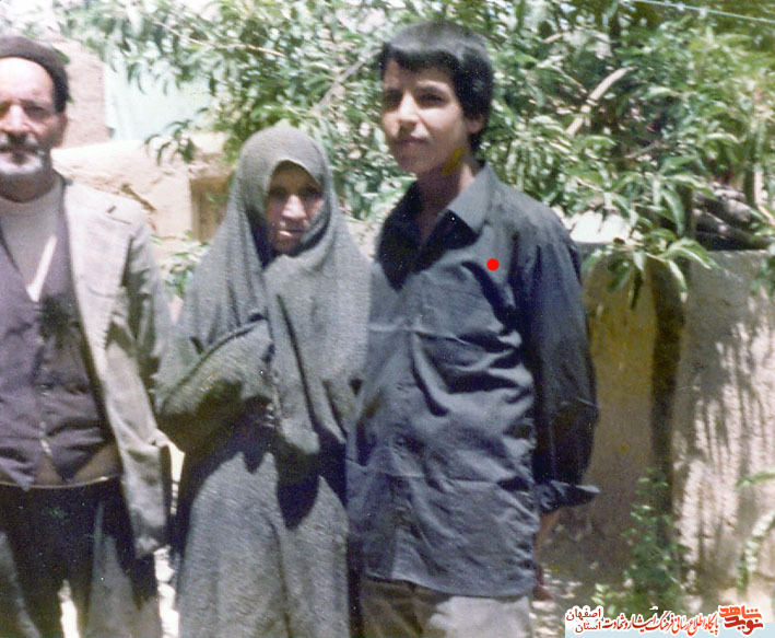 شهید حسن آقابابایی:پاسداری شغل نیست بلکه مسئولیتی است که ابتدا امام حسین علیه السلام عهده دار آن شد شهید حسن آقابابایی:پاسداری شغل نیست بلکه مسئولیتی است که ابتدا امام حسین علیه السلام عهده دار آن شد