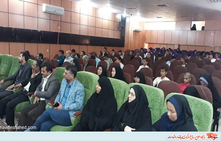 برگزاری محفل شعر در شهرستان زهک + تصاویر برگزاری محفل شعر در شهرستان زهک + تصاویر