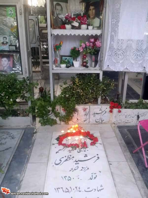 مادری که خود فرزند کمسنش را ثبتنام و راهی جبهه کرد مادری که خود فرزند کمسنش را ثبتنام و راهی جبهه کرد