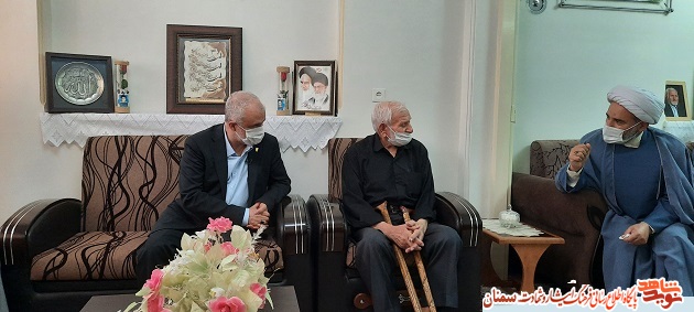 گزارش تصویری | دیدار مهندس سعید اوحدی با خانواده معظم شهدا و ایثارگران سمنان گزارش تصویری | دیدار مهندس سعید اوحدی با خانواده معظم شهدا و ایثارگران سمنان