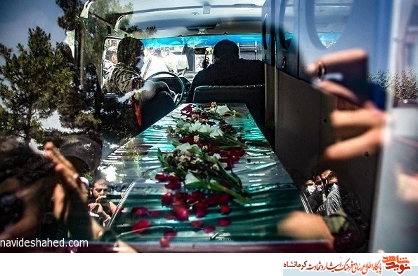 پیکر شهید «خیرالله ابریشمی گرامی» بعد از ۴۰ سال در زادگاهش آرام گرفت پیکر شهید «خیرالله ابریشمی گرامی» بعد از ۴۰ سال در زادگاهش آرام گرفت