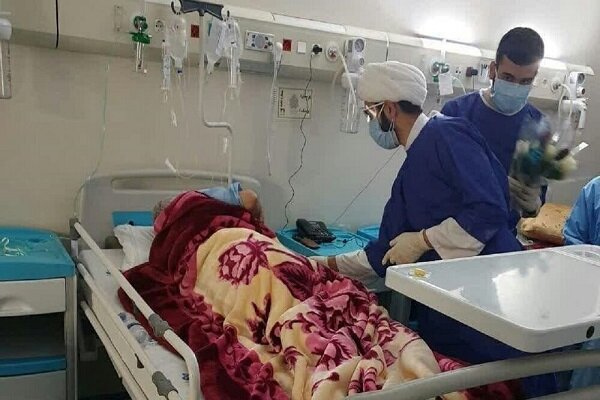 کمک به کادر درمان توسط ۲۰ روحانی و داوطلب کرمانشاهی در پیک چهارم