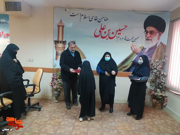 گزارش تصویری/برگزیدگان مسابقه کتابخوانی «تکه‌ای از آسمان» تجلیل شدند