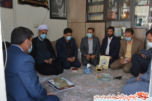 گزارش تصویری/ دیدار مسئولین با خانواده شهدا و ایثارگران کوهدشت