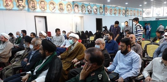 تجلیل از خادمان راهیان نور قرارگاه شهید کریمی قم