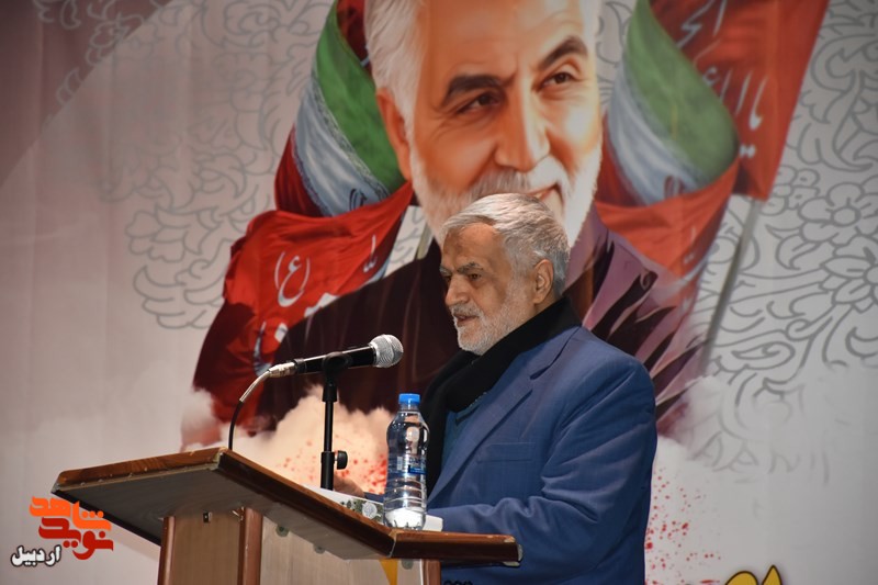 مراسم اختتامیه جشنواره ملی شعر بصیرت سلیمانی در اردبیل به روایت تصویر