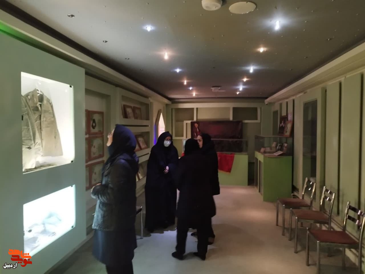 بازدید کارمندان اداره پست از موزه شهدای اردبیل+عکس