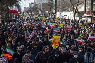 تصاویر ماندگار از حضور حماسی مردم اردبیل در راهپیمایی 22 بهمن+عکس