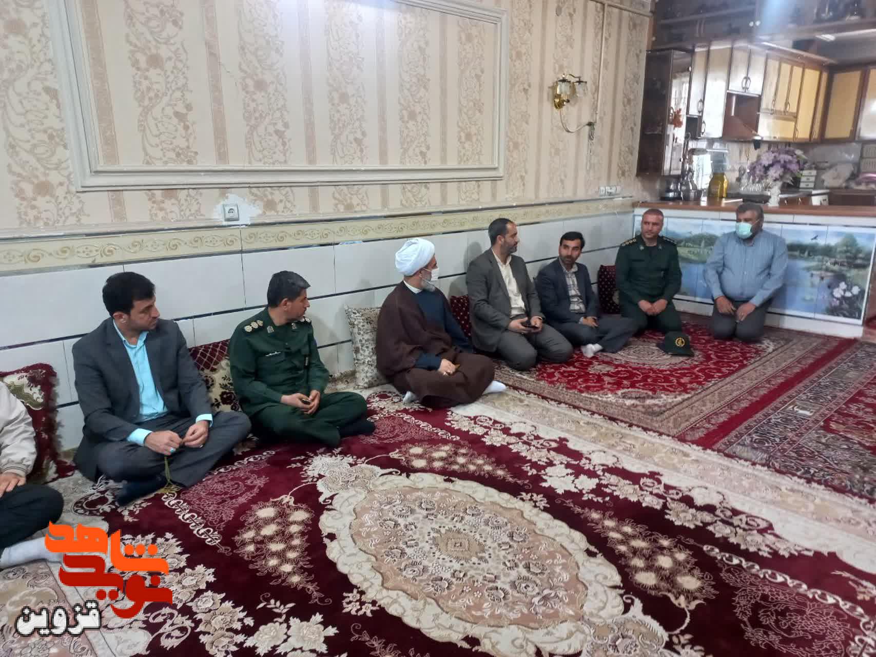 شهدای کارگر بهترین الگوی کارگران هستند
