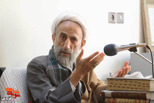 آیت‌الله هادی باریک‌بین خاکی بودند!