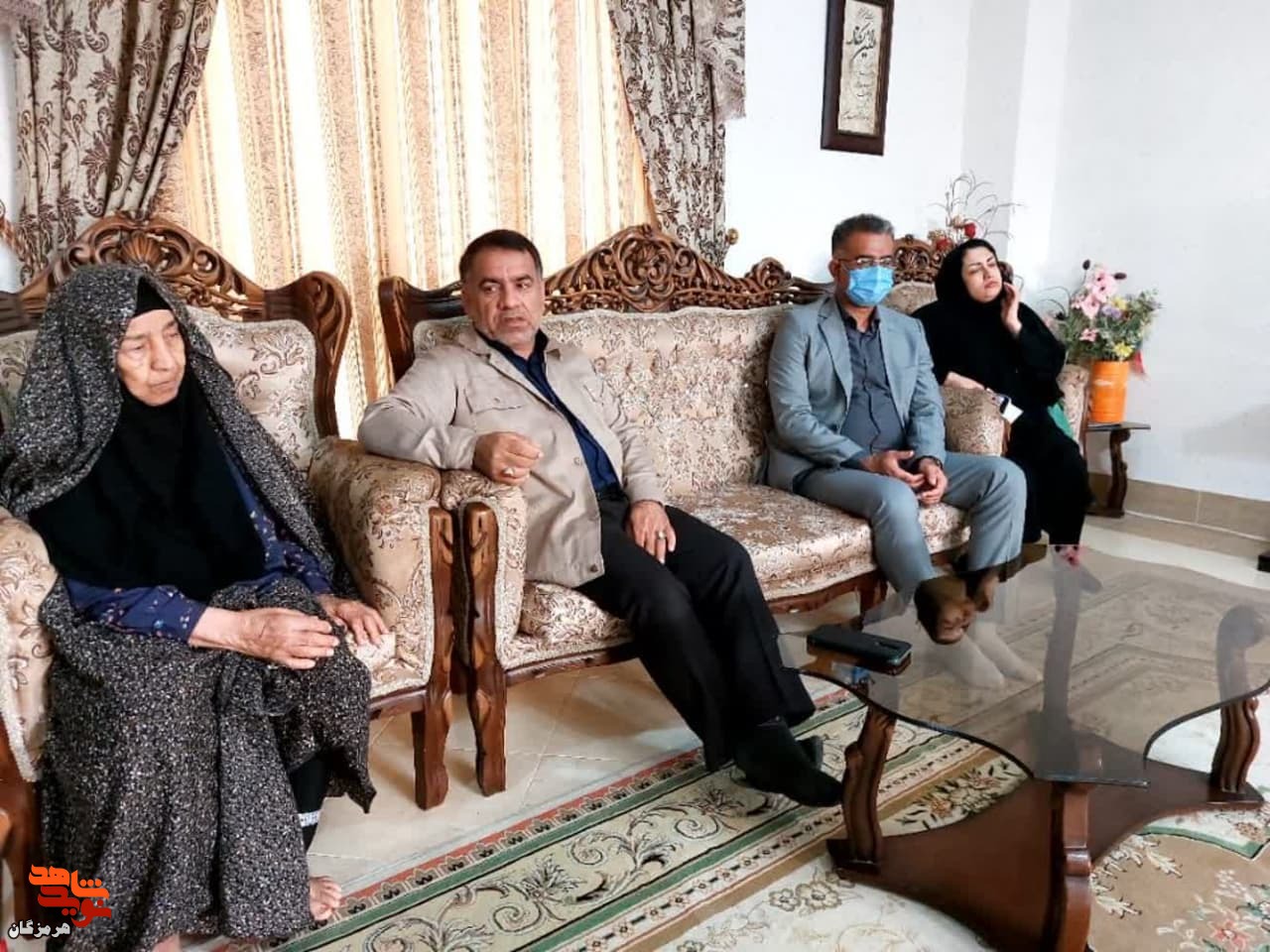 دیدار مدیرکل بنیاد هرمزگان با خانواده‌های شاهد و ایثارگر