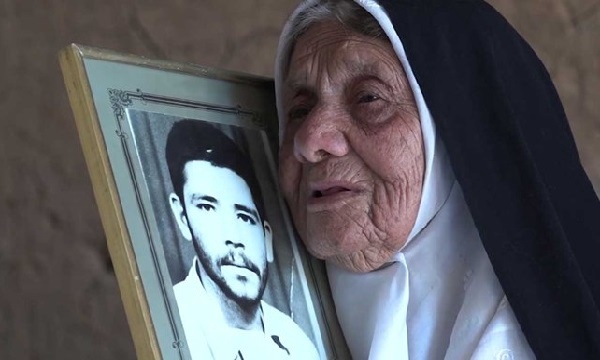 «هزار و یک» و «برمودا» چگونه از شهدا گفتند «هزار و یک» و «برمودا» چگونه از شهدا گفتند