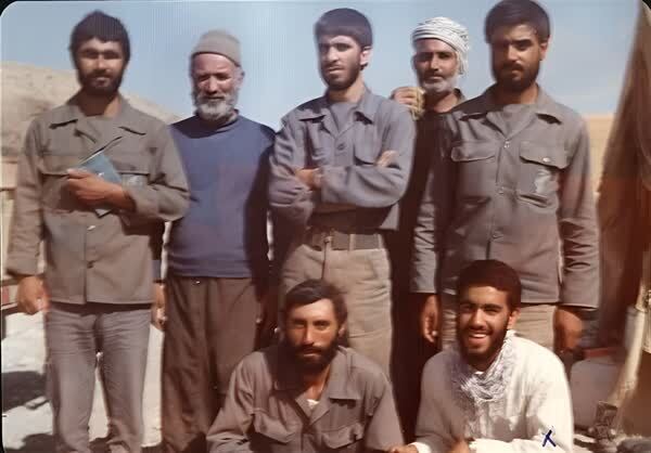 مادر شهیدی که ۲۳ سال پشت در خانه منتظر ماند، اما پسرش نیامد