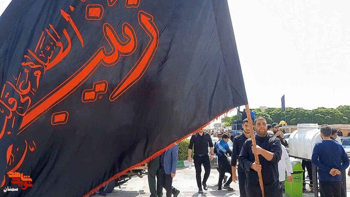 مراسم تشییع پیکر سردار جانباز شهید «ناصر طحانی» در سمنان برگزار شد