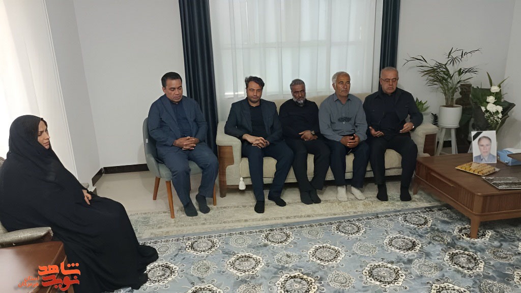 دیدار استاندار هرمزگان با خانواده شهیدمعزز عباس حسین‌پور