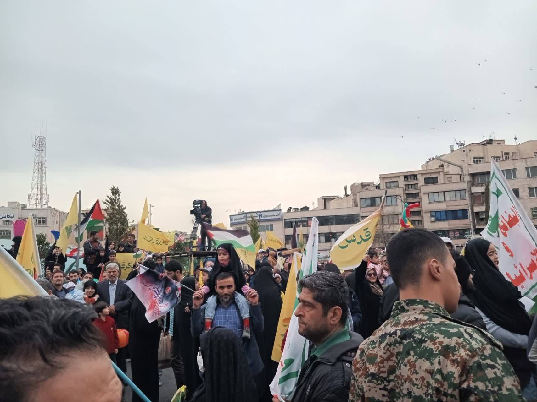 لبیک خانواده‌های معظم شهداو ایثارگران تهرانی به فرمان مقام معظم رهبری در روز جهانی قدس 