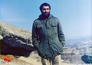 ای مسلمانان در مقابل استبداد متحد شوید و بسوى...