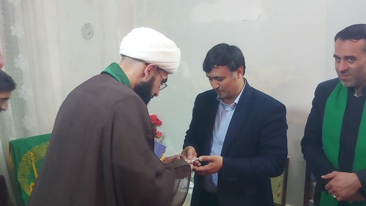 کاروان زیر سایه خورشیددر منزل مادر شهید معظم