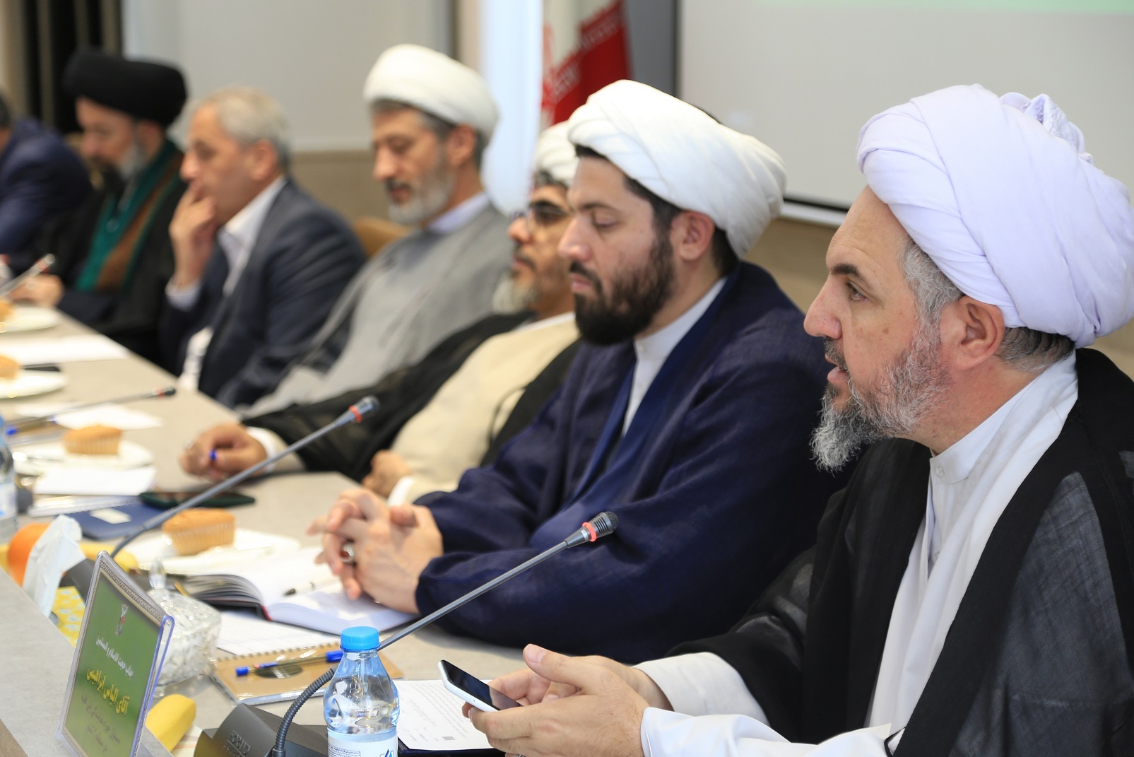 نشست مدیران کل و مسئولان حوزه‌های نمایندگی ولی فقیه بنیاد شهید منطقه ۳ کشور در تبریز