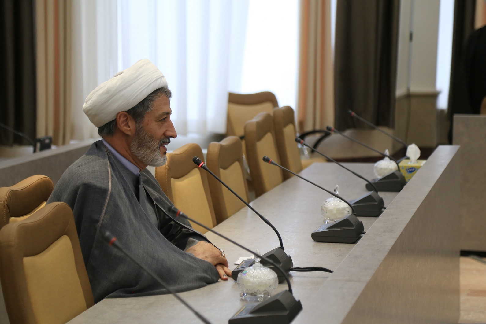 نشست مدیران کل و مسئولان حوزه‌های نمایندگی ولی فقیه بنیاد شهید منطقه ۳ کشور در تبریز