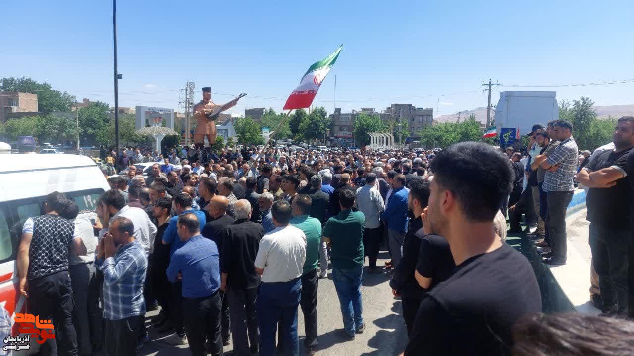 برگزاری آیین تشییع و خاکسپاری پیکر شهید مدافع وطن در شهدای شاهین دژ