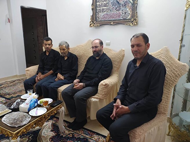 دیدار فرمانده مرکز مقاومت بسیج بنیاد شهید و امورایثارگران با خانواده پاسدار شهید کیومرث کوثری مقدم