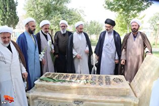 بزرگداشت سالروز اقامه اولین نماز جمعه پس از انقلاب، در جوار گلزار شهدای گمنام
