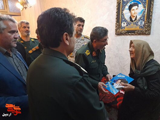 افتخار می‌کنم که مانند حضرت زهرا(س)، مادر...