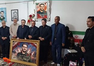 تکریم والدین معظم شهید رمضان «هادی بابایی» در...