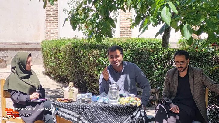 محفل شعرخوانی و نقد و بررسی آثار شاعران نوجوان در موزه شهدای اردبیل