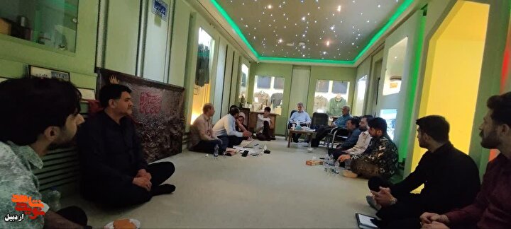 برگزاری جلسات کانون هم اندیشی انقلاب اسلامی در موزه شهدای اردبیل+ عکس