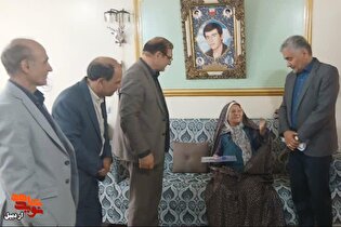 دیدار با مادر شهید«علی‌مردان پورتقی» در اردبیل