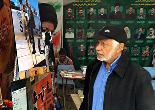 رزمندگان اسلام با قرآن کریم در جبهه‌های حق علیه...