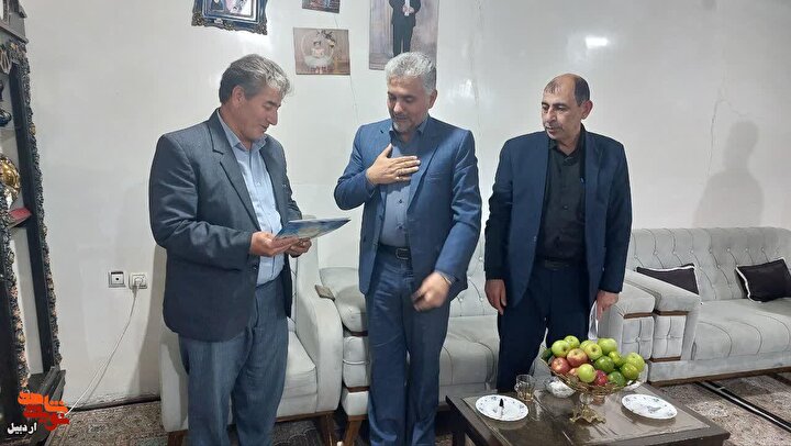دیدار با ۳۰ خانواده شهدا و جانبازان در گرمی و انگوت