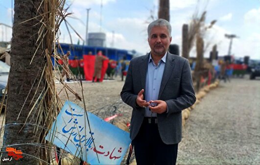 غرفه بنیاد شهید اردبیل بستری برای آشنایی نسل امروز با سیره شهدا بود