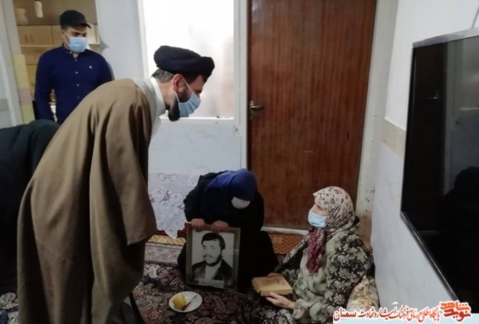 دیدار با مادر گرامی شهید والامقام حسین بابایی در سالروز وفات حضرت امالبنین (س)- گرمسار، هشتم بهمن ۱۳۹۹
