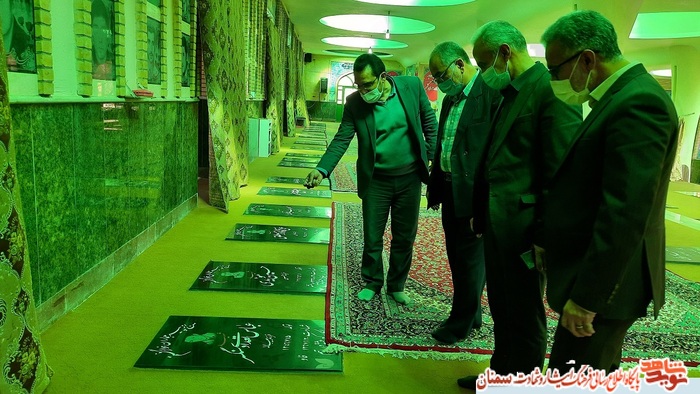 ادای احترام مدیرکل امور فرهنگی و تبلیغات بنیاد شهید به مقام شامخ شهدا - نوزدهم آبانماه گلزار شهدای شهرستان مهدیشهر