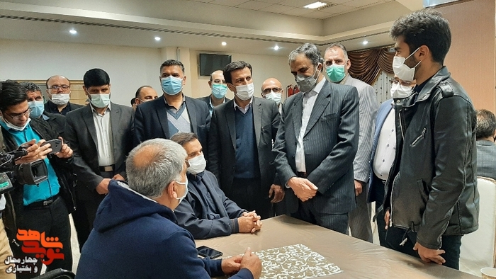 نشست صمیمی استاندار با جانبازان ویلچری